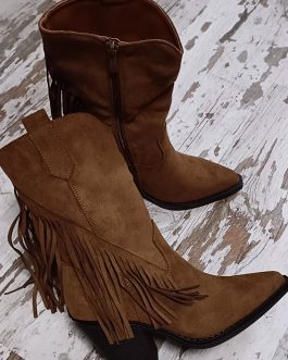 Bota camel flecos con tacón